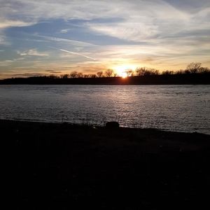 Meet your Posher, Leona